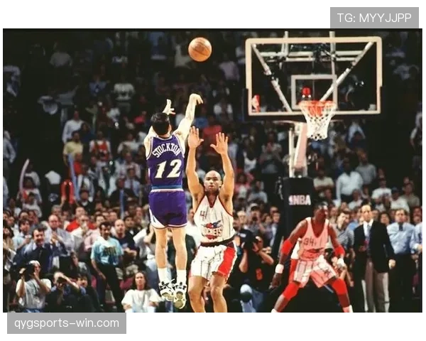 斯托克顿利用挡拆助攻提升核心效率，引领爵士持续高效组织