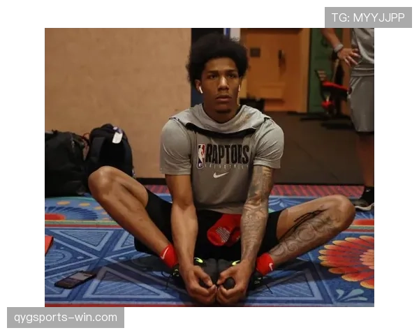 特伦特无球跑动对位后卫拉开空间较上季提升外线效率